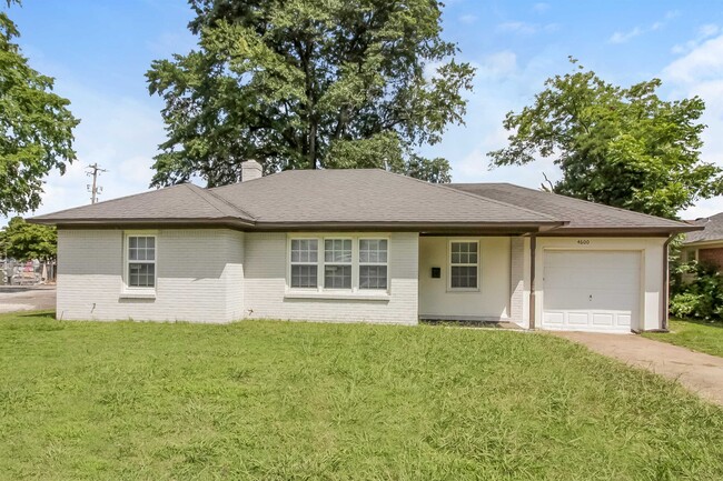 Primary Photo - 4600 N Renshaw Dr