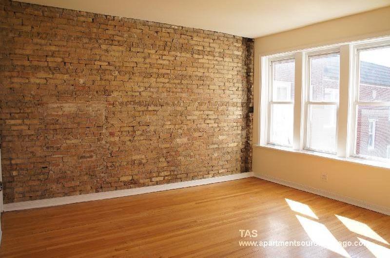 Primary Photo - 3046 W Wellington Ave