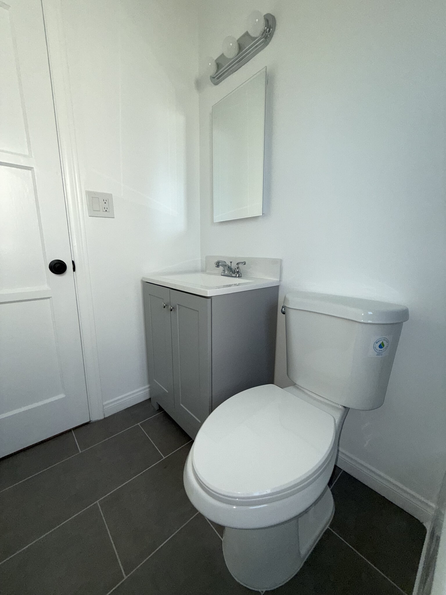 Bathroom - 6314 1/2 Overhill Dr