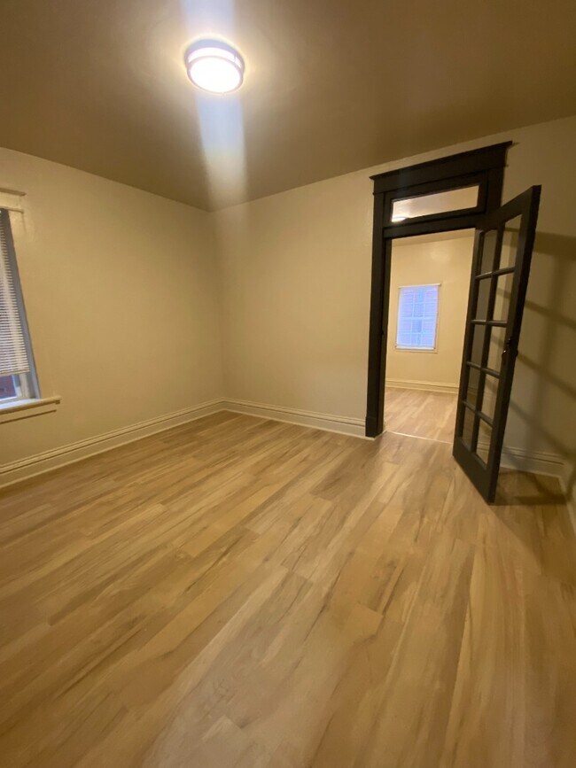 Building Photo - 2037 Maury Ave