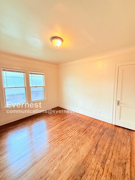 Building Photo - 12021 Stoepel St