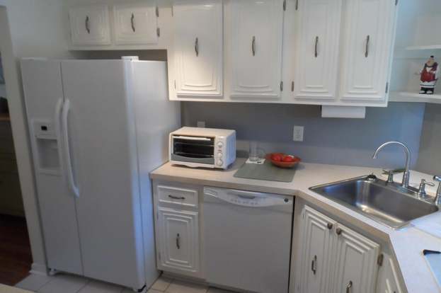 Building Photo - 18081 SE Country Club Dr