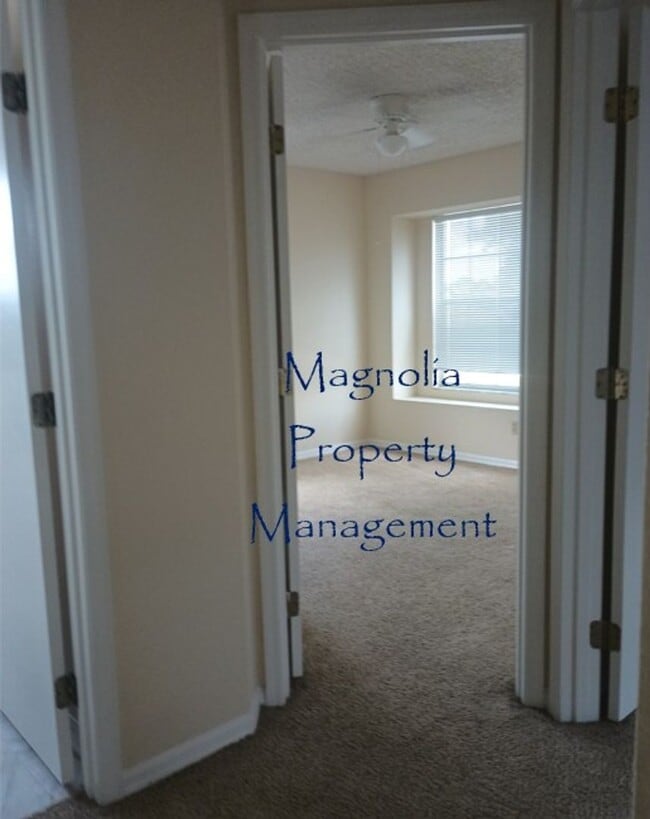 Building Photo - Sutton Ridge, near UCF or Valencia