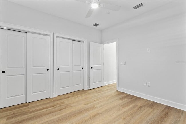 Building Photo - 1903 W Bristol Ave