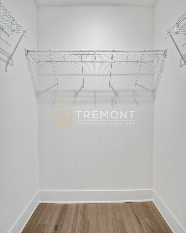 Building Photo - 1228 J Andrews Pl