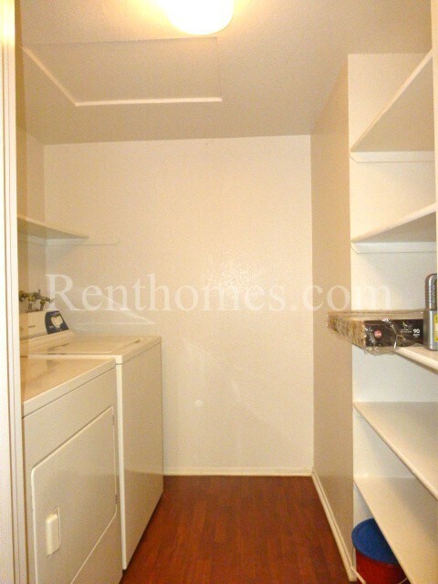 Building Photo - 12043 Alta Carmel Ct