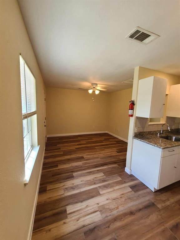 Building Photo - 13733 Duncum St