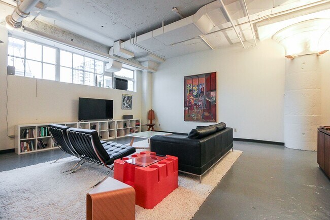 Building Photo - Irving St Lofts