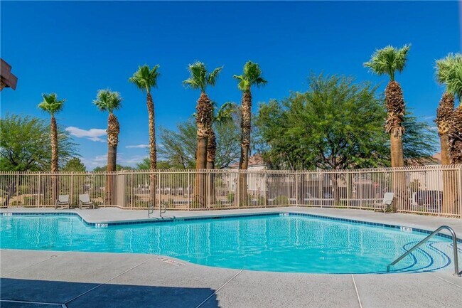 Building Photo - UPDATED 2 BED 2 BATH CONDO IN SOUTH ARLING...