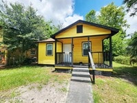 Building Photo - 1323 W 30th St