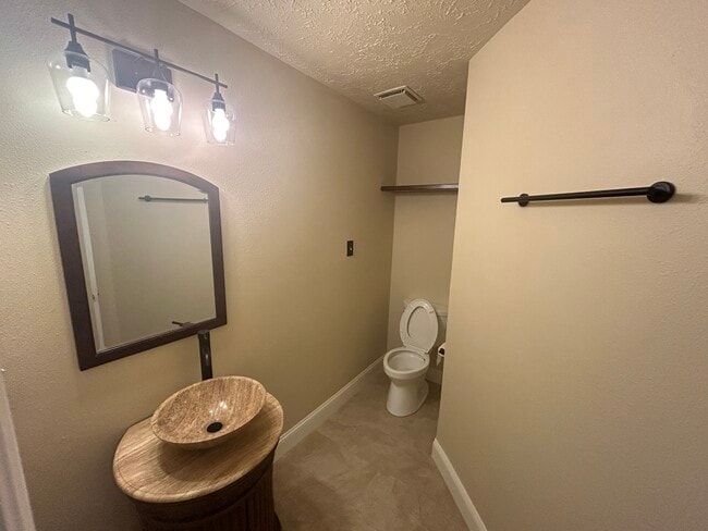 Building Photo - 2714 Spring Pl Dr