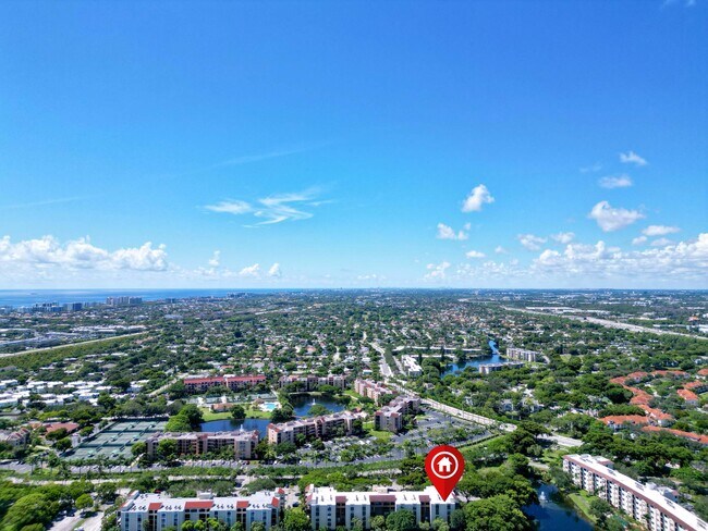 Building Photo - 955 Egret Cir