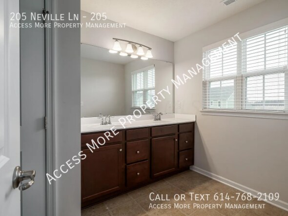 Building Photo - 205 Neville Ln