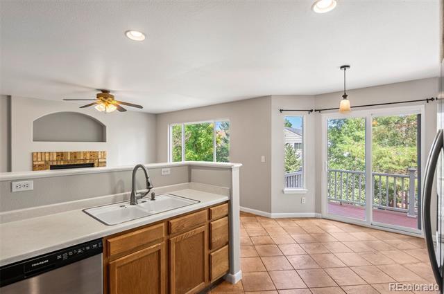 Building Photo - 16221 Bluebonnet Dr