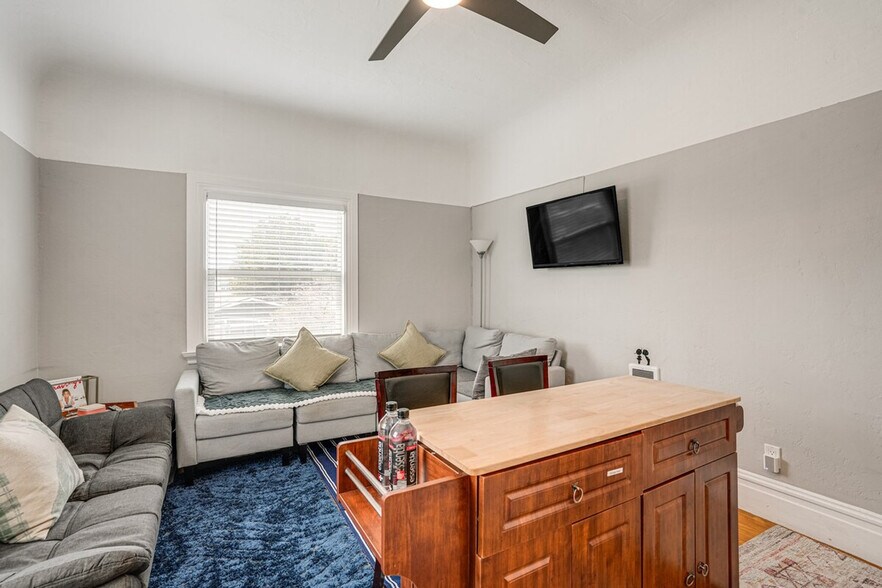 Building Photo - 2629 Eagle Ave