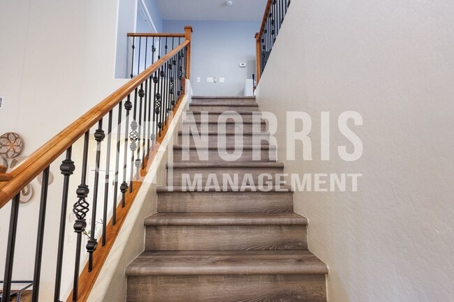 Building Photo - Beautiful Large Home NOT FURNISHED with Pool in Villago Community