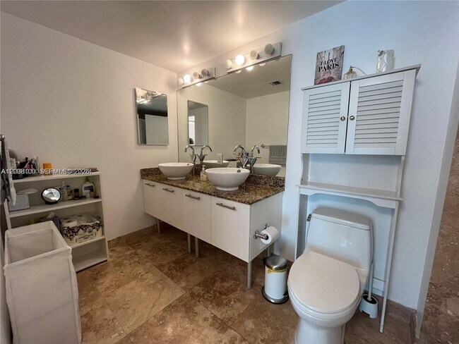 Building Photo - 41 SE 5th St