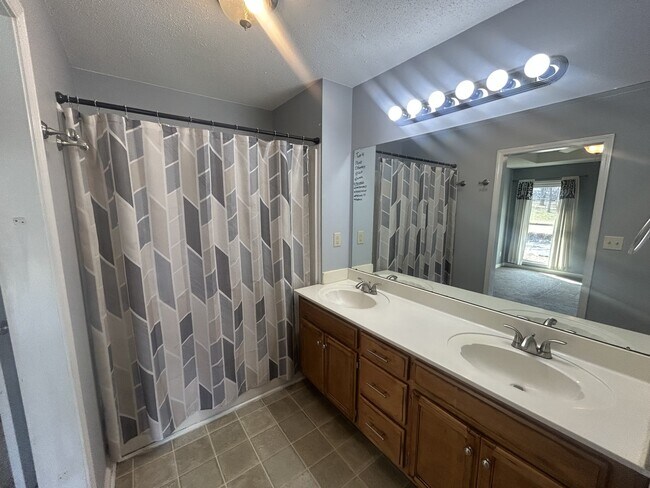 Building Photo - 3128 Arrow Ln