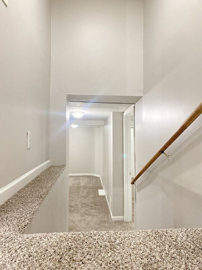 Building Photo - 4420 N 48th St