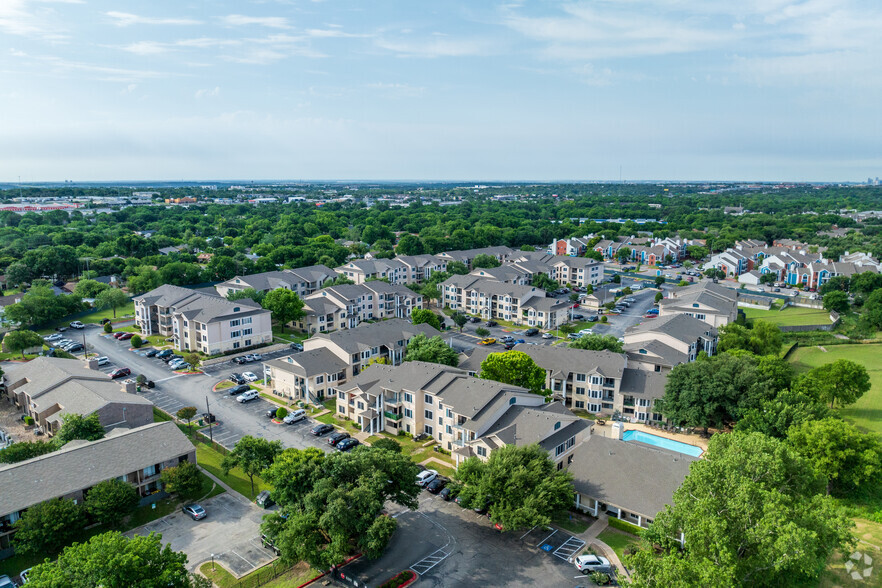 Aerial Photo - Arrowhead Park Apartments