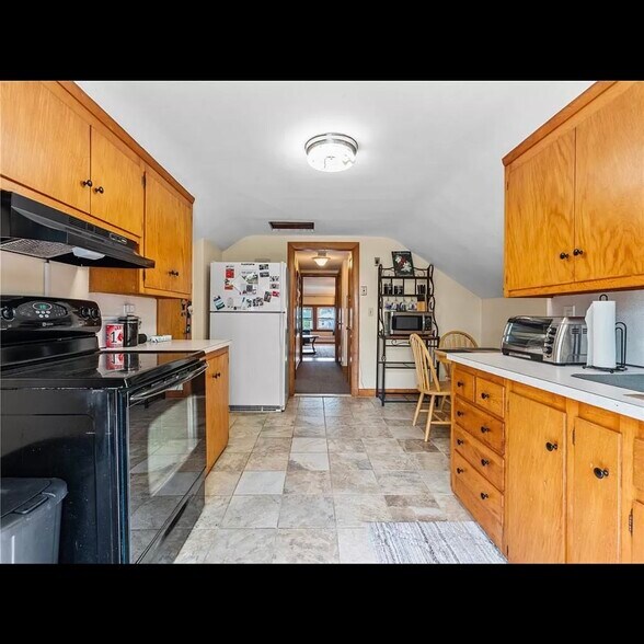 Building Photo - 21 Brightridge Ave