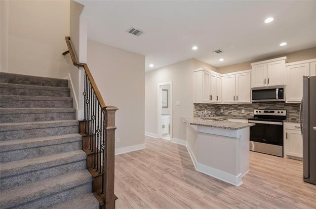 Building Photo - 5000 Linder Ave