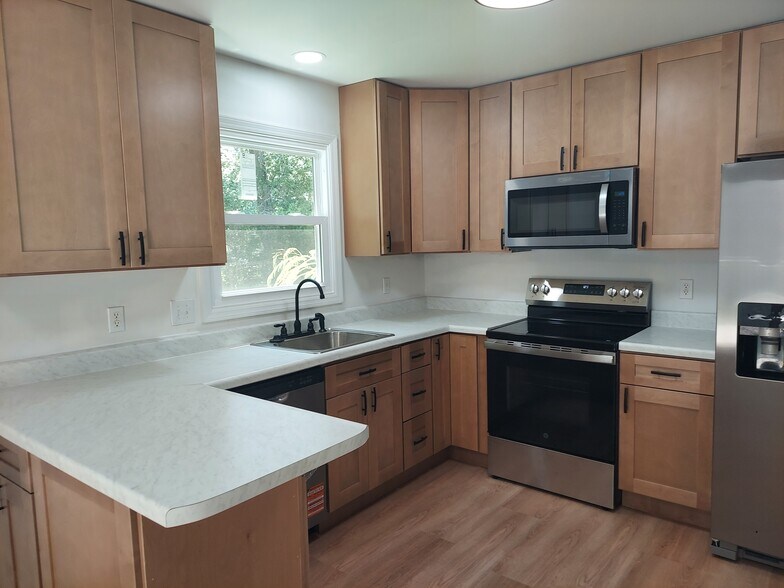 Building Photo - 278 Wolfner Dr