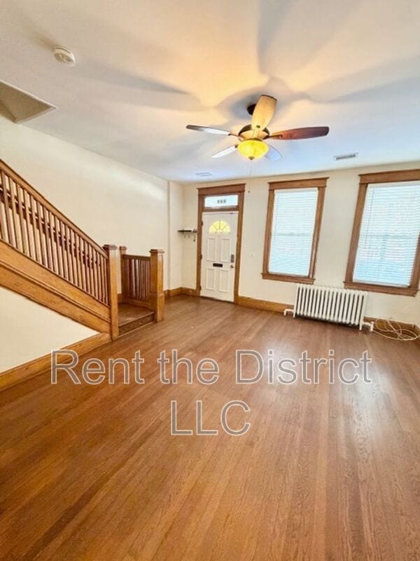 Building Photo - 814 Longfellow St NW