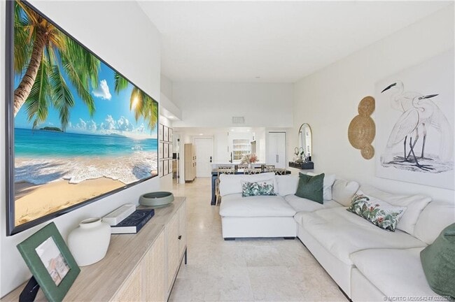 Building Photo - 1155 Lake Shore Dr