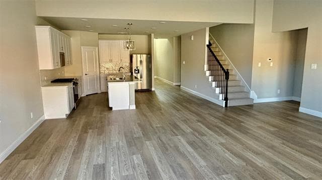 Building Photo - 600 Midnight Oak Dr