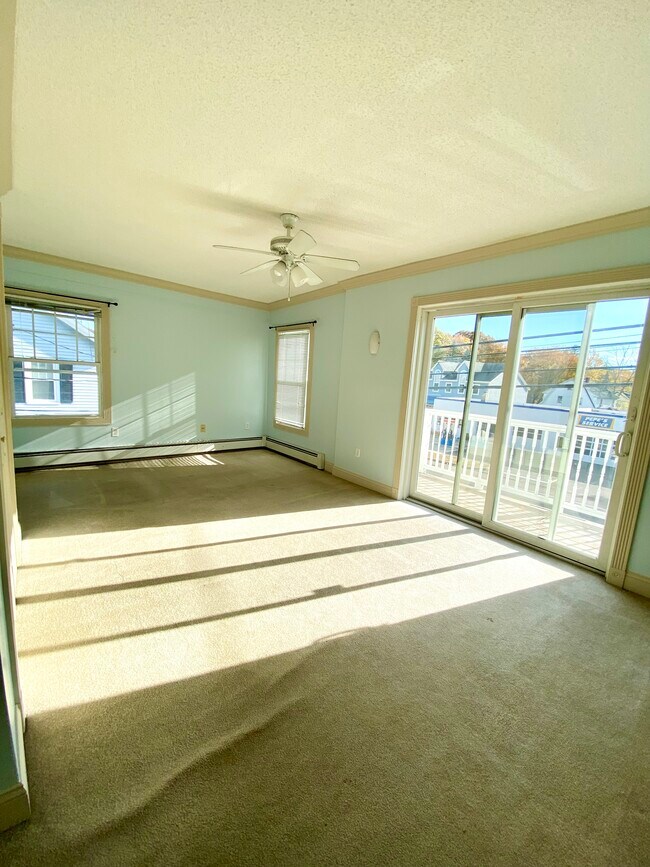 Building Photo - 178 Main St