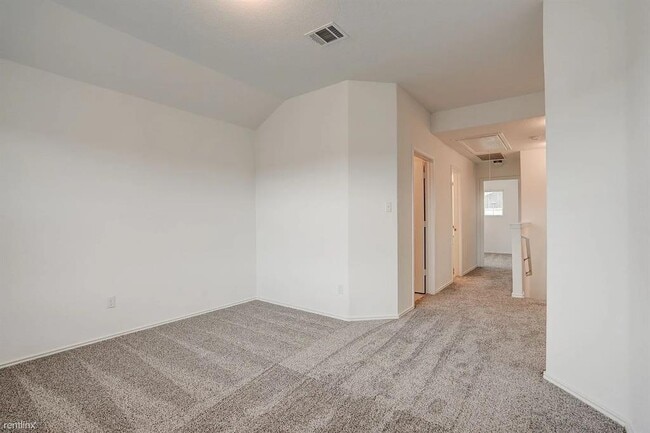 Building Photo - 209 Majestic Cedar Dr