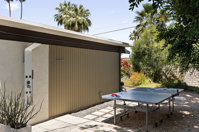 Building Photo - 74110 Covered Wagon Trail