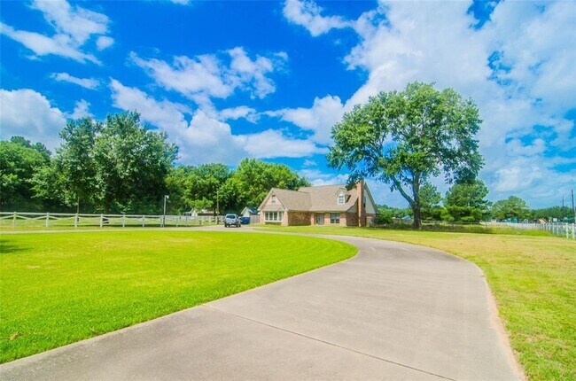 Building Photo - 17106 Bobcat Trail