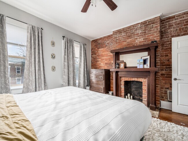 Building Photo - 159 Miami Ave