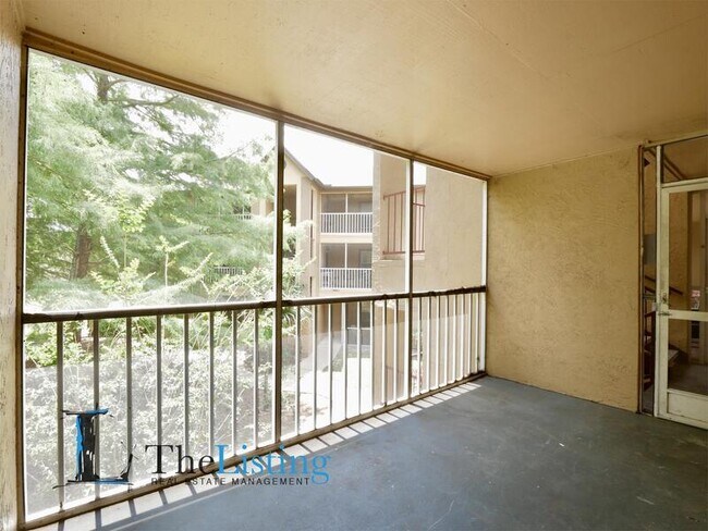 Building Photo - 637 Buoy Ln