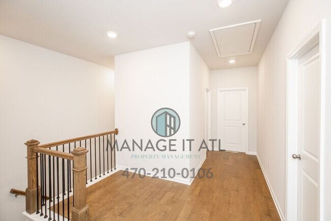 Building Photo - Elegant 4 Bedroom Townhome in Prime Location near HWY 285 in Doraville