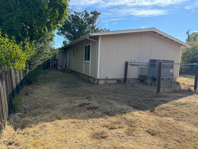 Building Photo - 28 Westwood Way