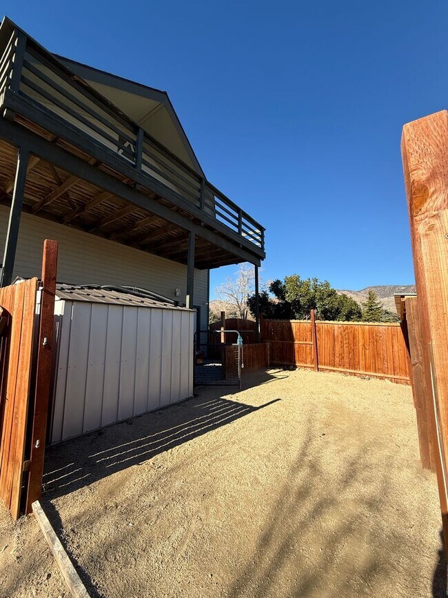 Building Photo - Dual Family Living - Horse Property - In Law Quarters