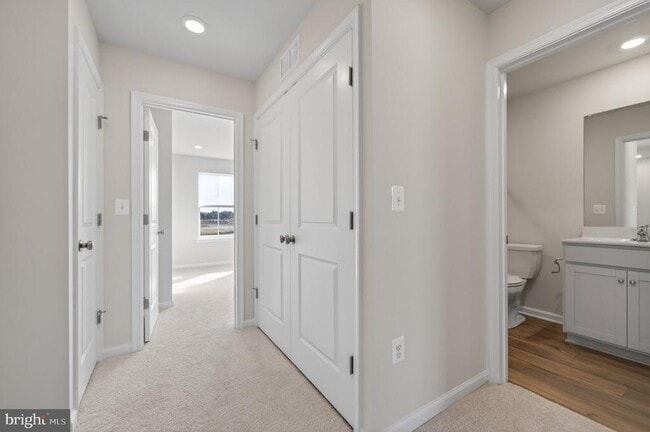 Building Photo - 103 Brashear Ct