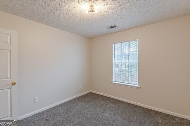 Building Photo - 3757 Harvest Dr