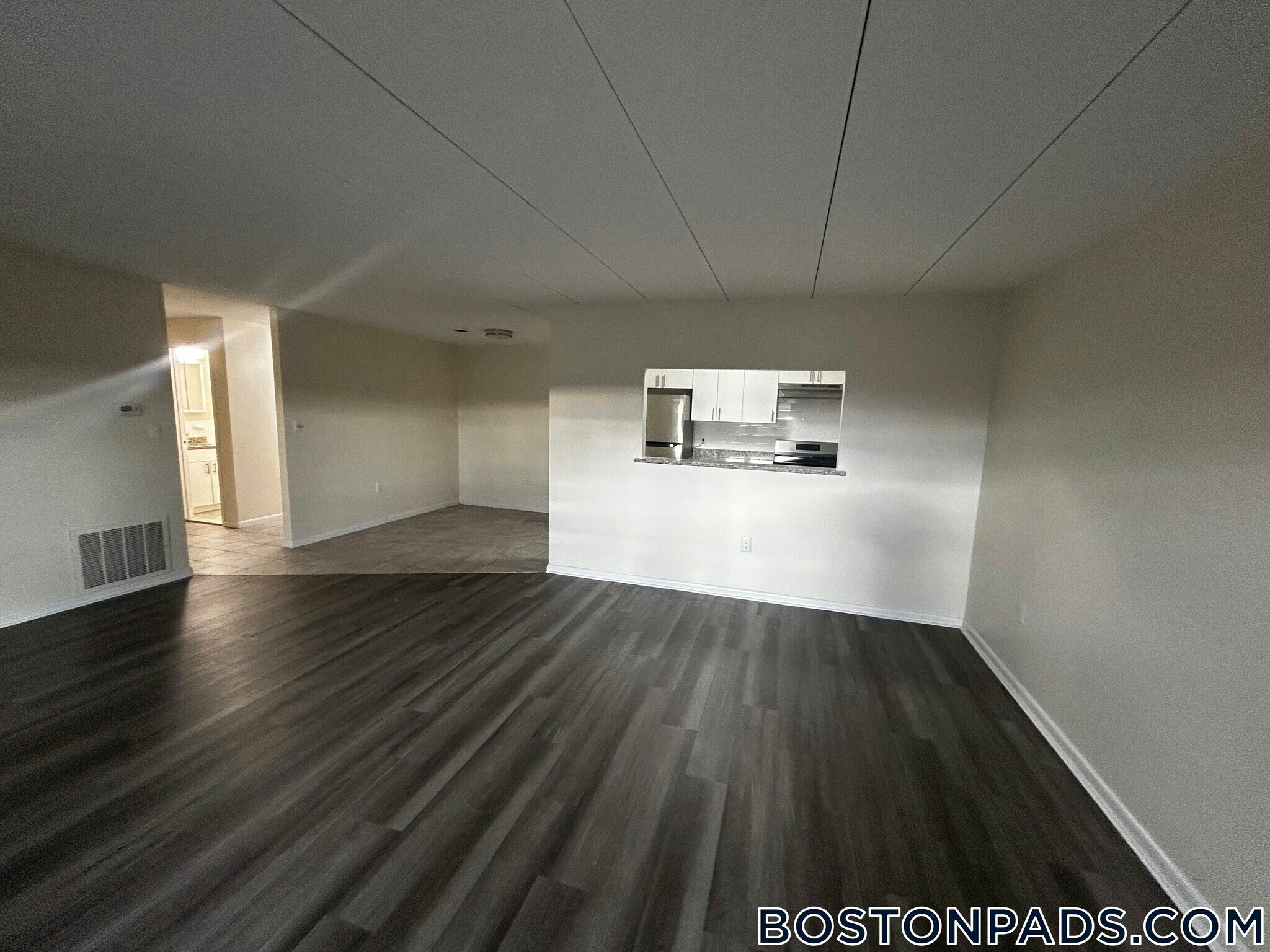 Building Photo - 51 Hill Rd