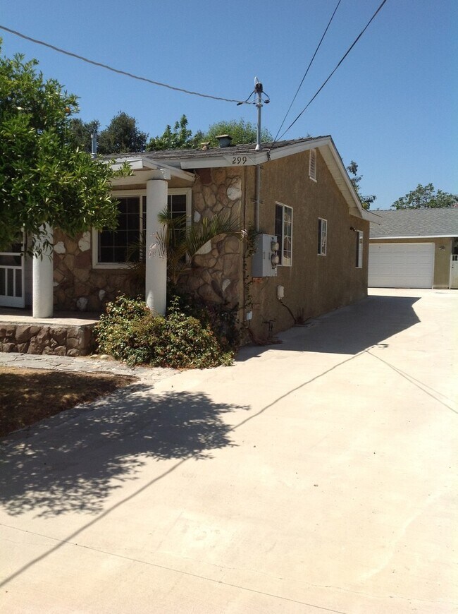 Primary Photo - 297-299 Claremont