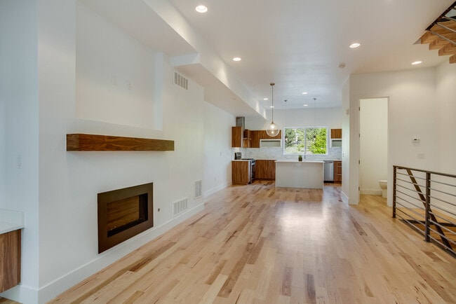 Building Photo - 2228 W Powers Ave