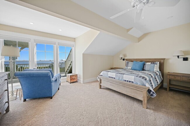 Building Photo - 205 Sea Island Dr