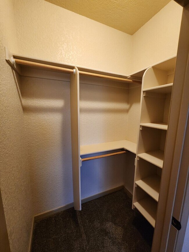 Building Photo - 2105 San Patricio Loop