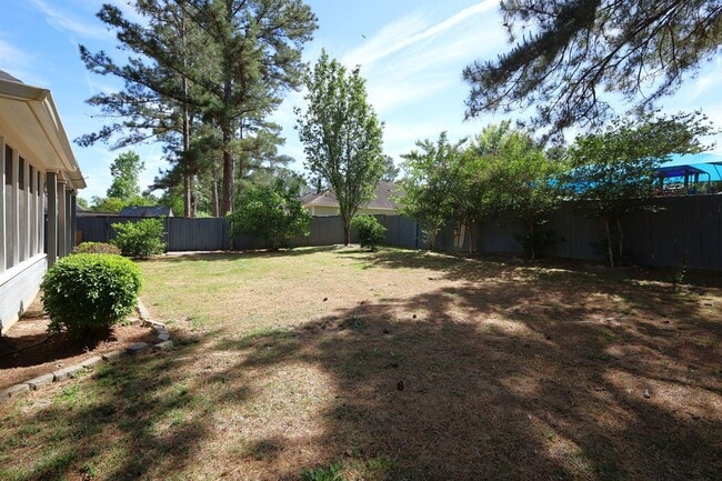 Building Photo - 4338 Kenilworth Cir