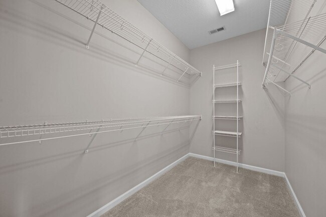Building Photo - 115 Ravenscroft Way