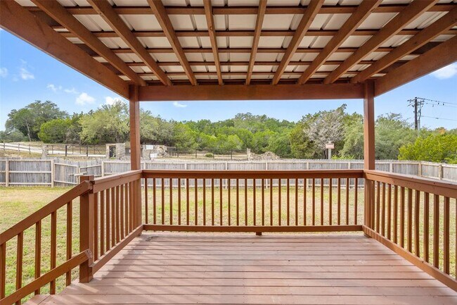 Building Photo - 1024 Daviot Dr