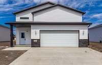 Building Photo - 1506 KEYSTONE CIR NE